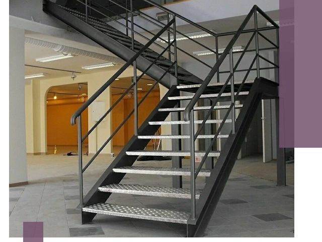 Лестницы для офиса в Тамбове: изготовление, монтаж, демонтаж