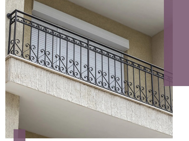 Балконные ограждения из металла и стекла в Тамбове для домов